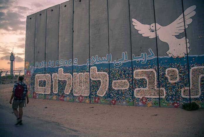 A ‘Peace Wall’ on the Gaza/Israel border.